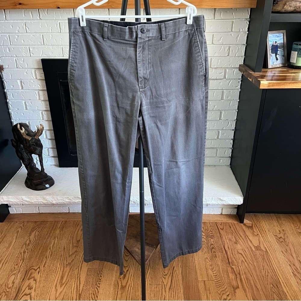Croft & Barrow Men's Gray Chinos